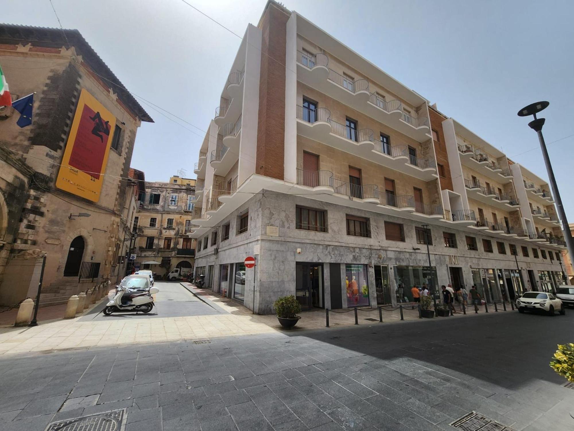 Matteotti Royale Apartments Syracuse Bagian luar foto